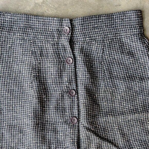 Vintage Tomboy Black and White Houndstooth Plaid Mini Skirt - Picture 7 of 8